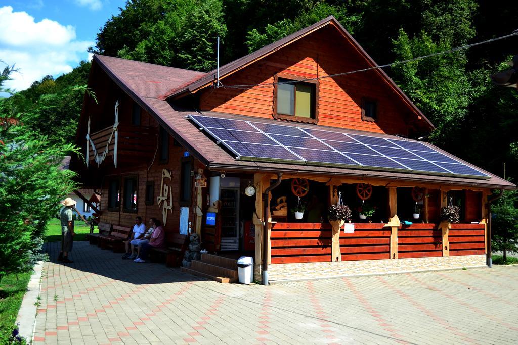 Pensiunea Sequoia Kluž Exteriér fotografie